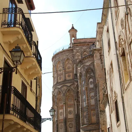 Re Ruggero Hotel 2*