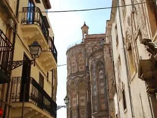 Re Ruggero Hotel 2*